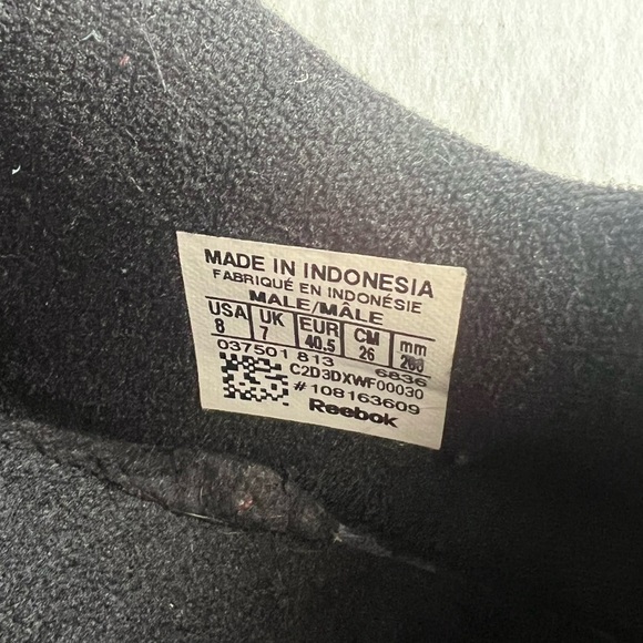 Reebok Classic Leather Shoes - Picture 6 of 6